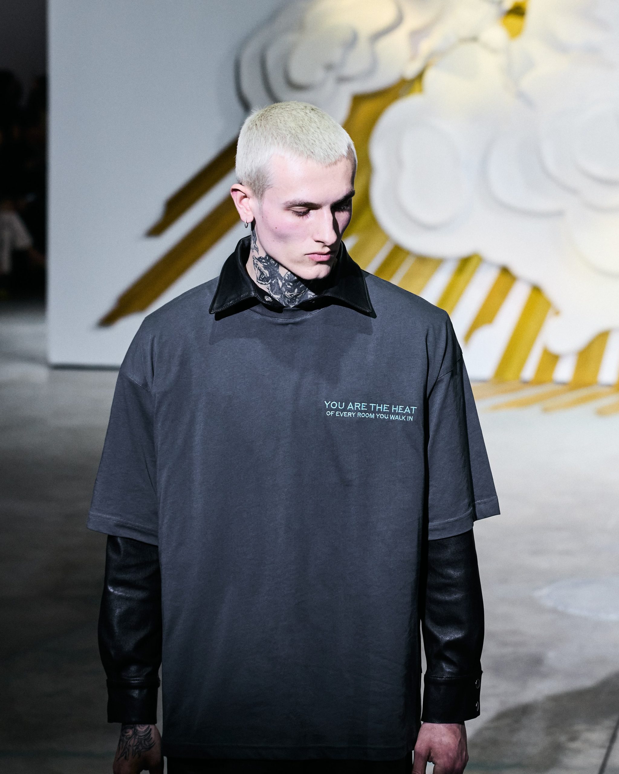 ALMAZ schimbă perspectiva. Colaborare inedită cu IQOS laMercedes-Benz Bucharest Fashion Week