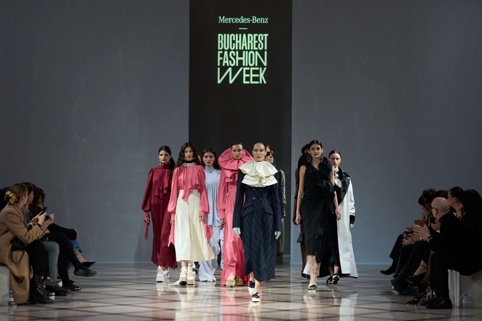 Cea de-a doua ediție Mercedes-Benz Bucharest Fashion Week s-a bucurat de un succes internațional răsunător