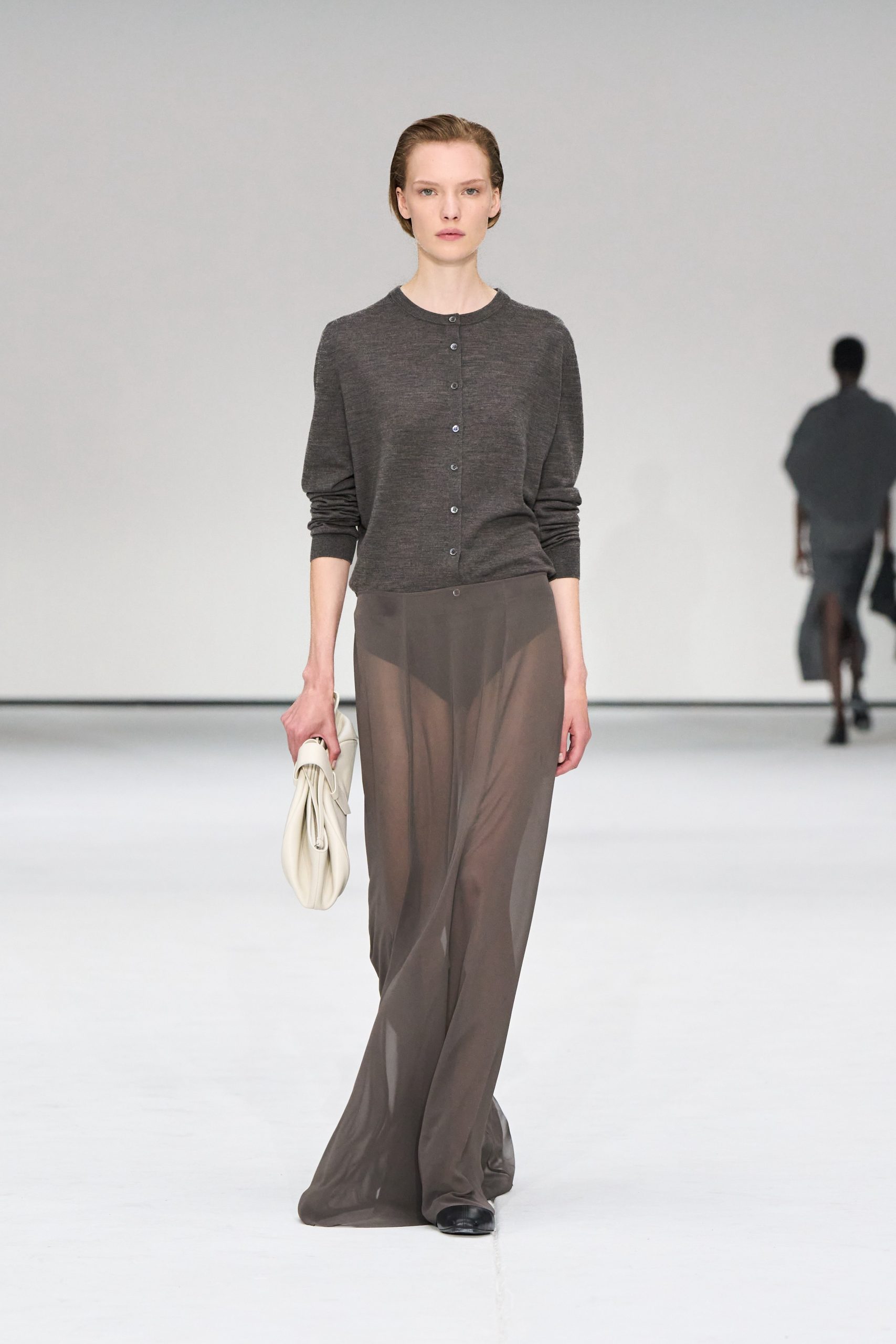 COS PREZENT PENTRU A PATRA OARA CONSECUTIV LA NEW YORK FASHION WEEK, IN SEPTEMBRIE