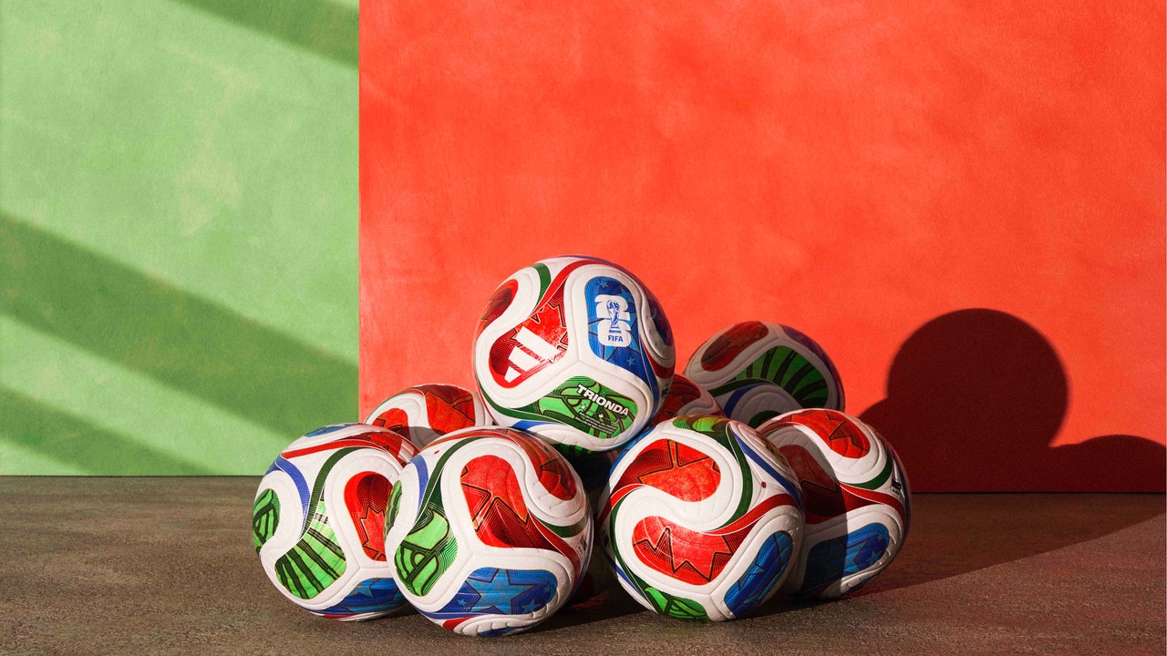 adidas lanseaza „ TRIONDA” – mingea oficiala de meci a Cupei Mondiale FIFA 2026