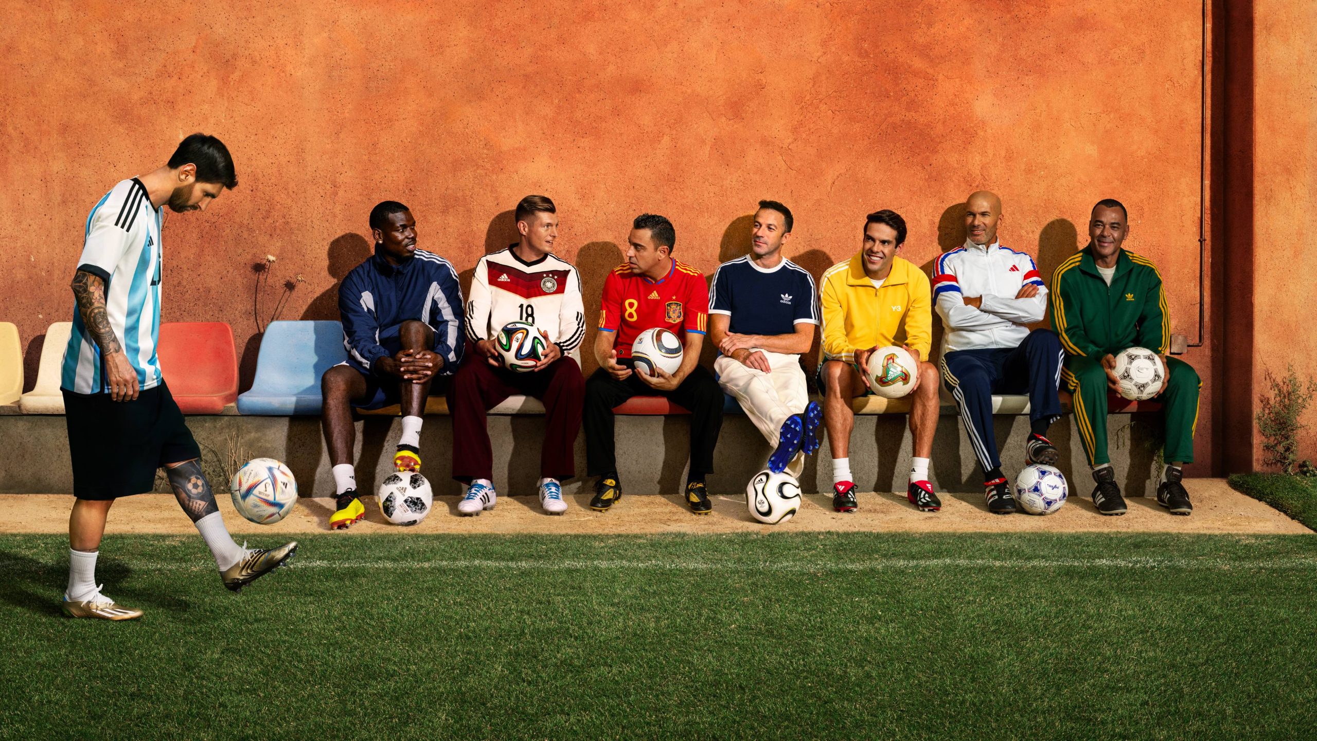 adidas lanseaza colectia istorica de mingi ale Campionatului Mondial FIFA