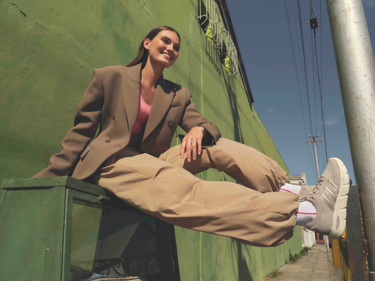 Ready. Set. Style! Sneakersi de marca pentru femei, barbati si copii: descopera tendintele de primavara!