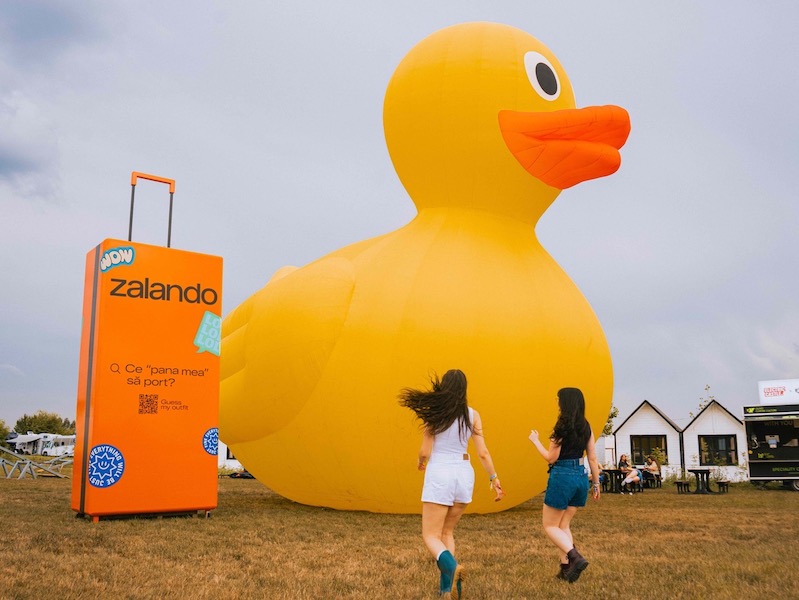 Tinute de festival fara „daca” si „parca”.